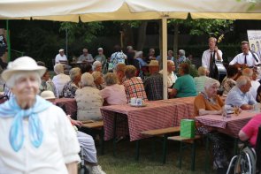 Senioren beim Essen