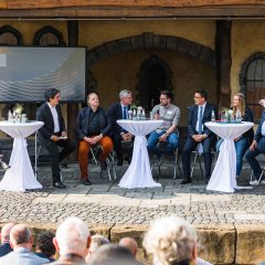 Ein Podiumsgespräch rundete den offiziellen Teil des Empfangs ab. /Foto: Christin Gerstner)