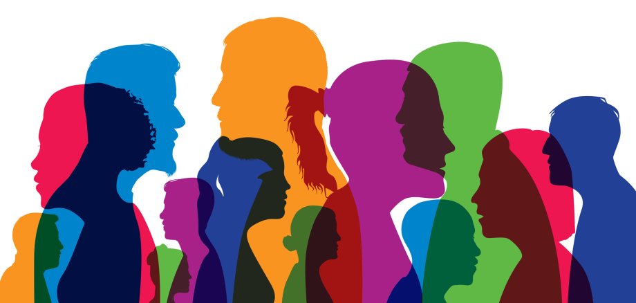 Concept d’une population cosmopolite avec différentes silhoue