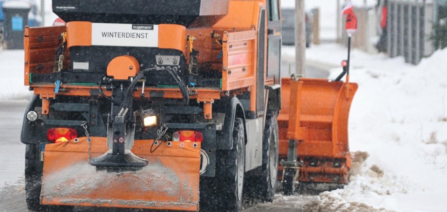 Winterdienstfahrzeug